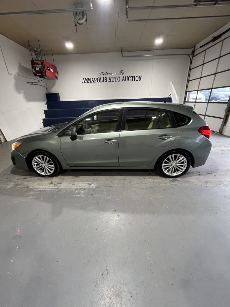 Used 2014 Subaru Impreza 2.0i Premium image 1