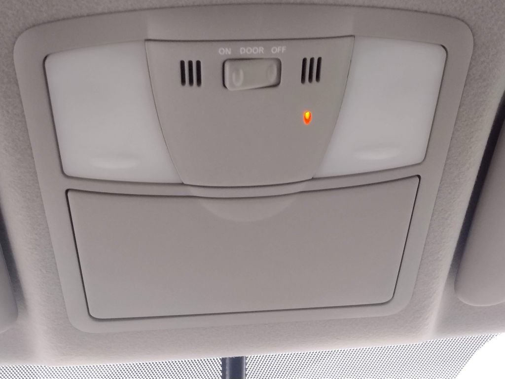 Used 2011 Nissan Leaf SL FWD image 33