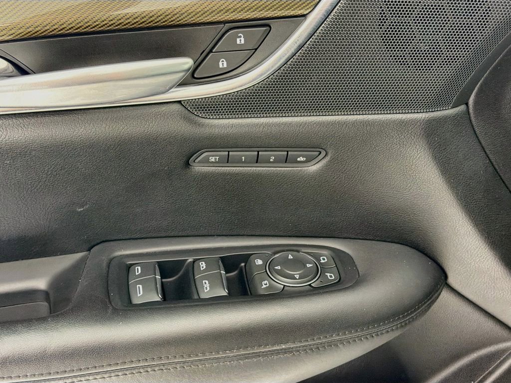 Used 2018 Cadillac XT5 Platinum w/ Driver Assist Package AWD/4WD image 18