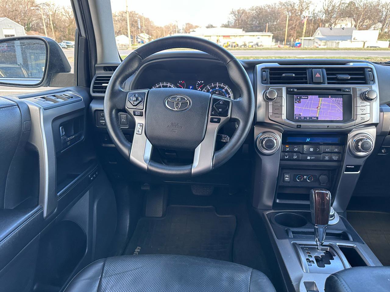 Used 2015 Toyota 4Runner Limited image 32