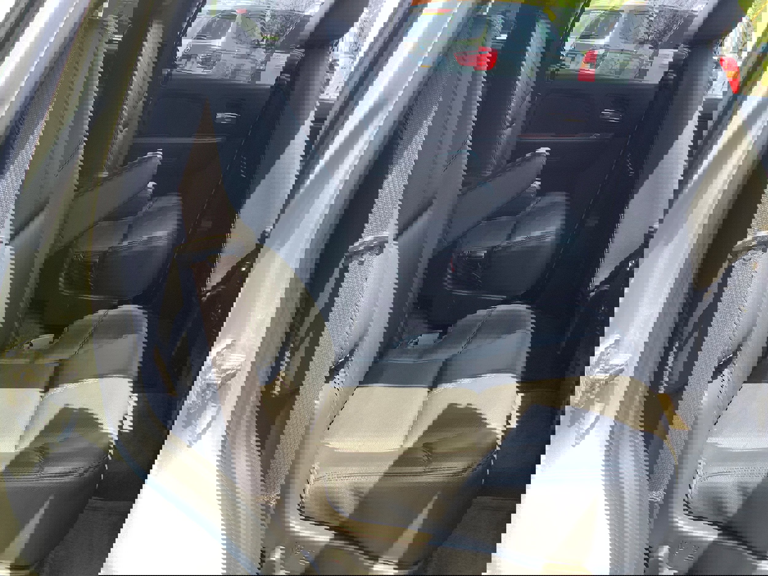 Used 2013 GMC Yukon SLT image 16