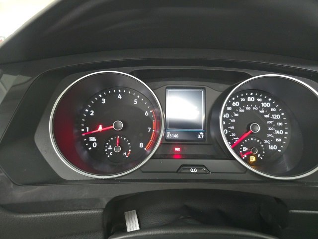 Used 2021 Volkswagen Tiguan SE w/ Panoramic Sunroof Package image 21