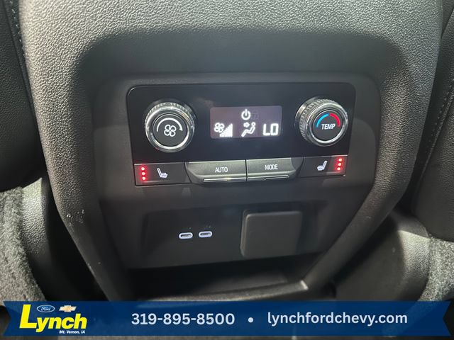 Used 2024 Chevrolet Traverse RS AWD/4WD image 21