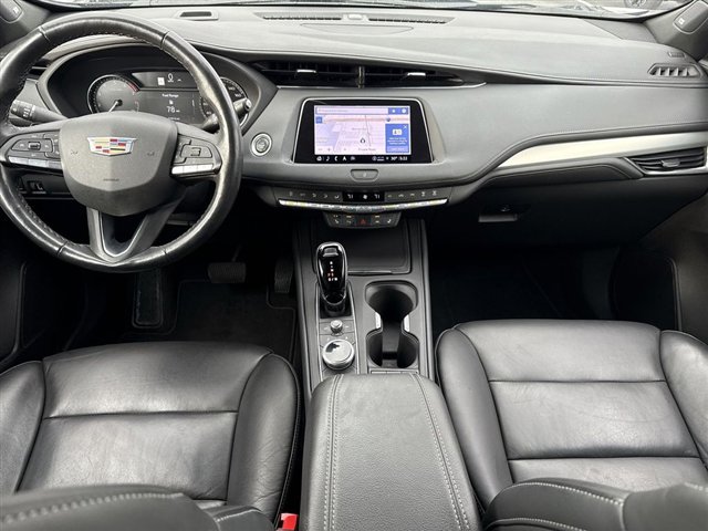 Certified 2023 Cadillac XT4 Premium Luxury w/ Cold Weather Package image 10