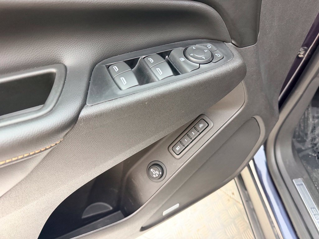 Used 2019 Chevrolet Equinox Premier AWD/4WD image 14