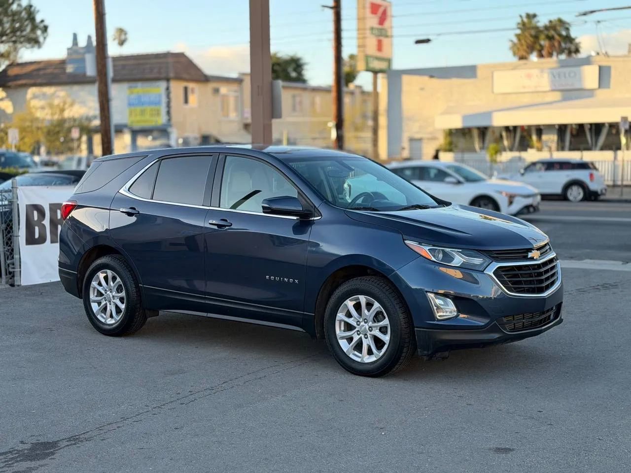 Used 2018 Chevrolet Equinox LT image 17