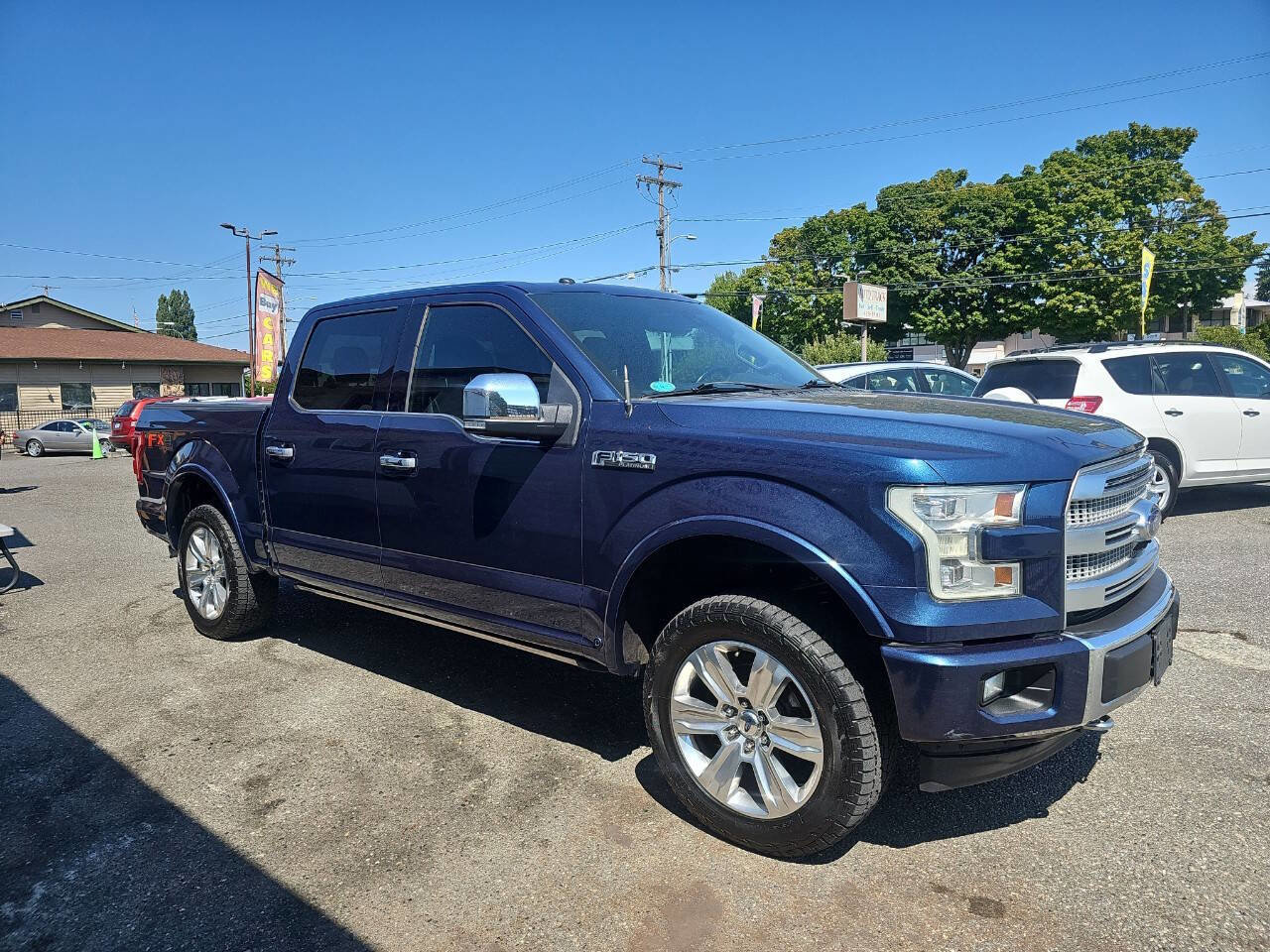 Used 2017 Ford F150 Platinum w/ Equipment Group 701A Luxury image 3