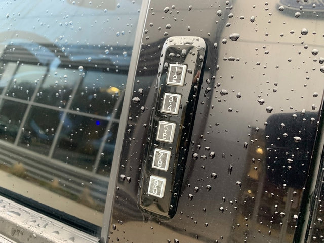 Used 2018 Ford F150 Lariat w/ Equipment Group 502A Luxury image 19