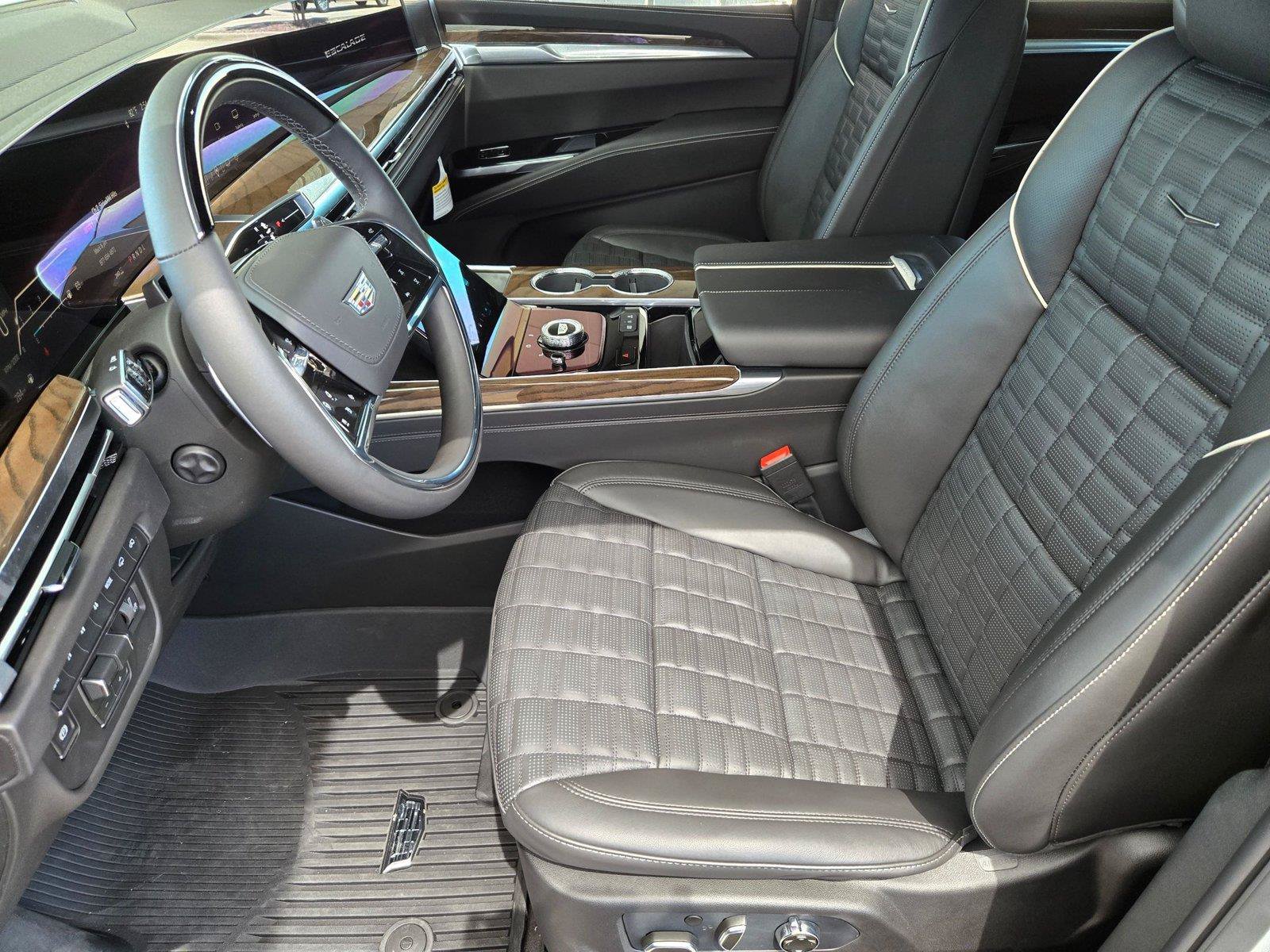 New 2026 Cadillac Escalade Platinum Sport w/ LPO, ONYX Package AWD/4WD image 11