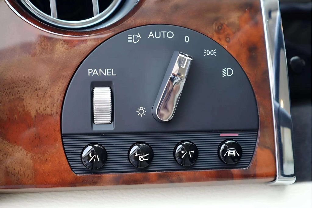Certified 2014 Rolls-Royce Ghost RWD image 7