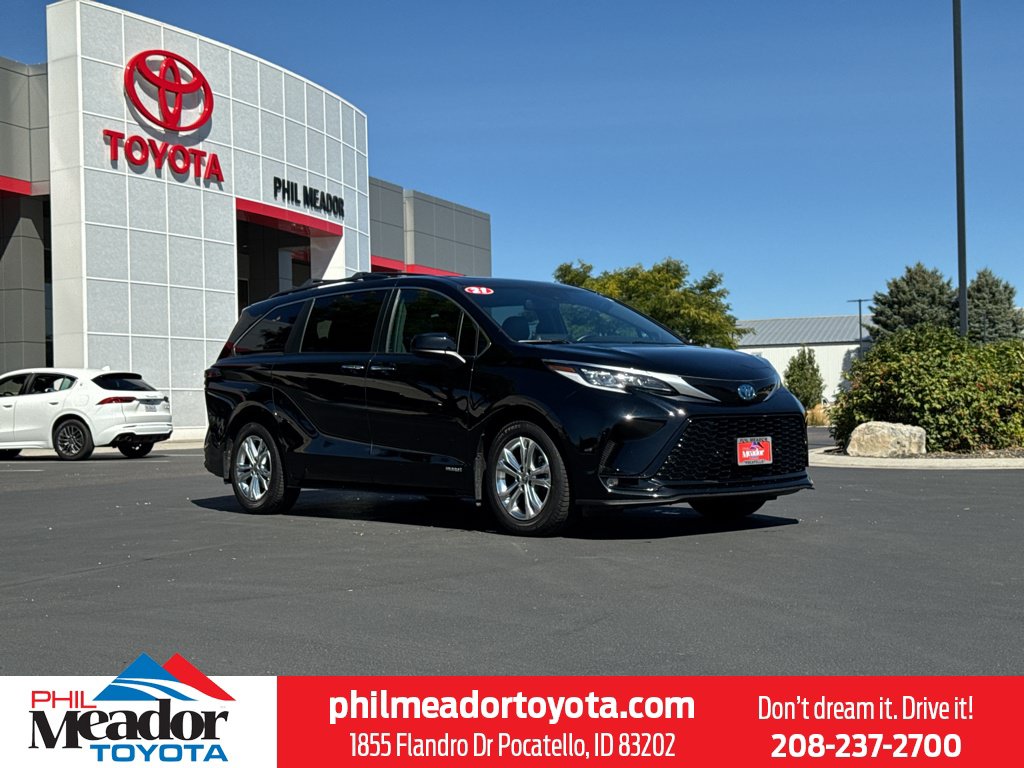 Used 2021 Toyota Sienna XSE w/ XSE Plus Package AWD/4WD image 1