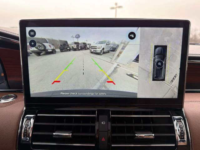 Used 2024 Lincoln Navigator Reserve w/ Monochromatic Package AWD/4WD image 28