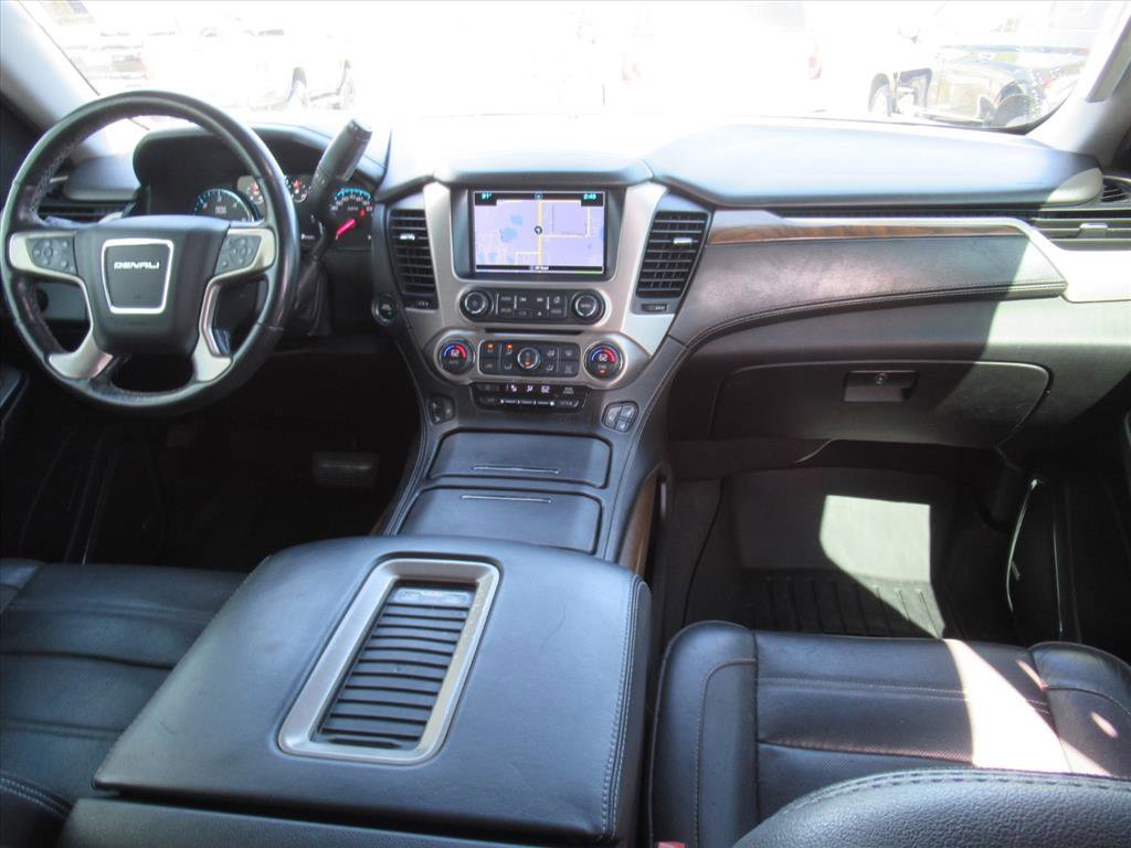 Used 2019 GMC Yukon XL Denali image 11