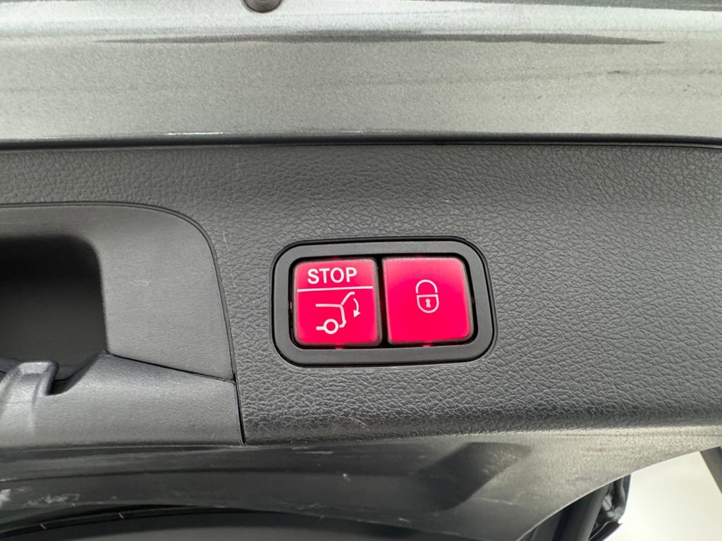 Used 2020 Mercedes-Benz GLS 450 4MATIC image 40