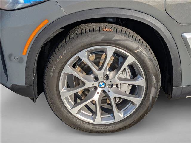 New 2026 BMW X5 xDrive50e w/ Executive Package image 10