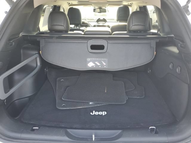 Used 2016 Jeep Cherokee Overland FWD image 7