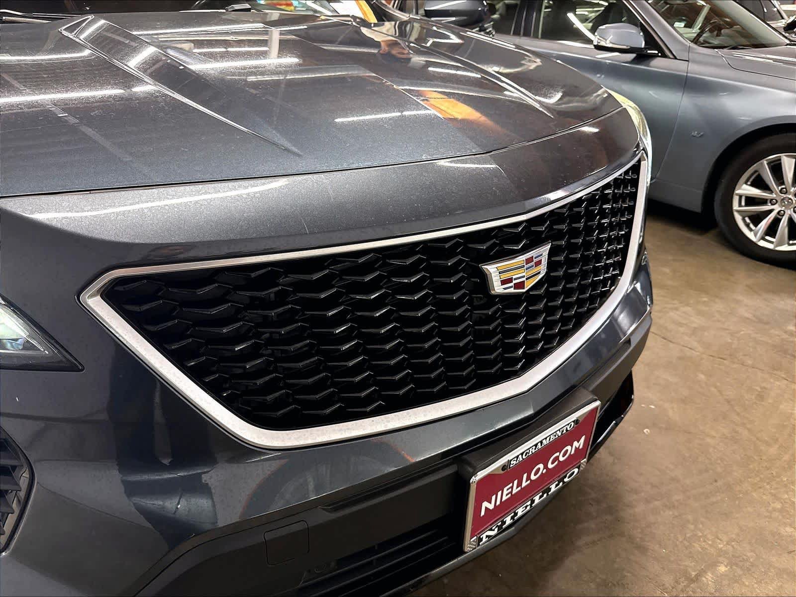 Used 2019 Cadillac XT4 Sport w/ Cold Weather Package FWD image 31
