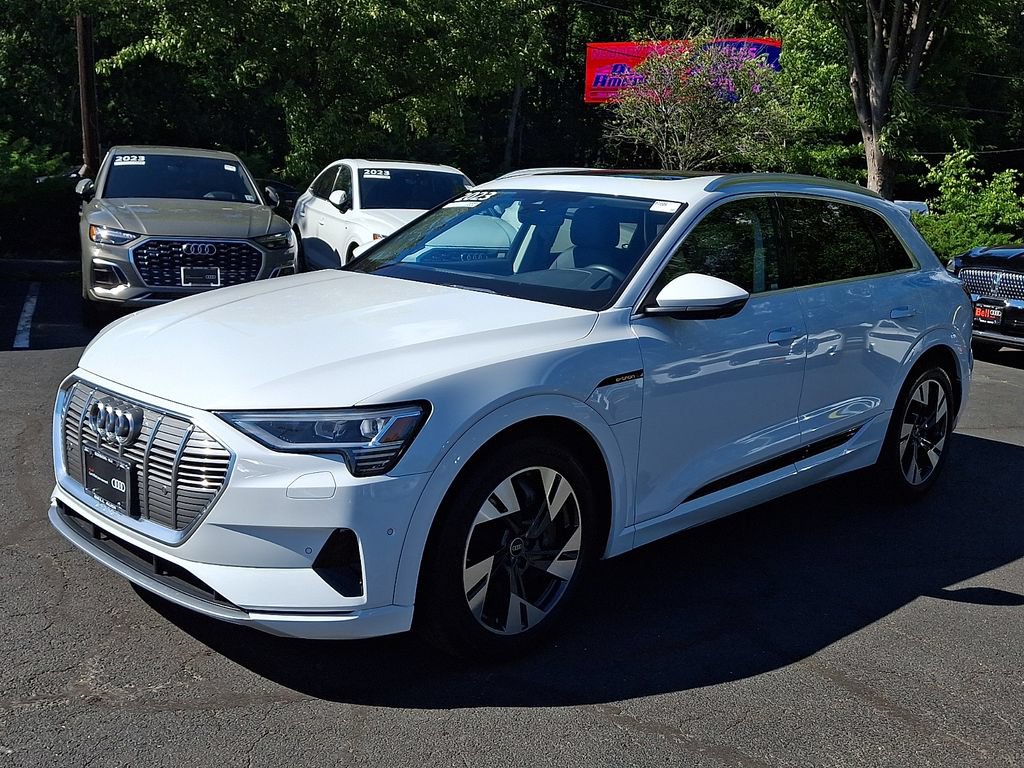 Certified 2023 Audi e-tron Premium Plus w/ Premium Plus Package AWD/4WD image 10