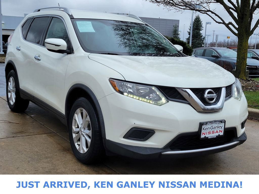 Used 2016 Nissan Rogue SV