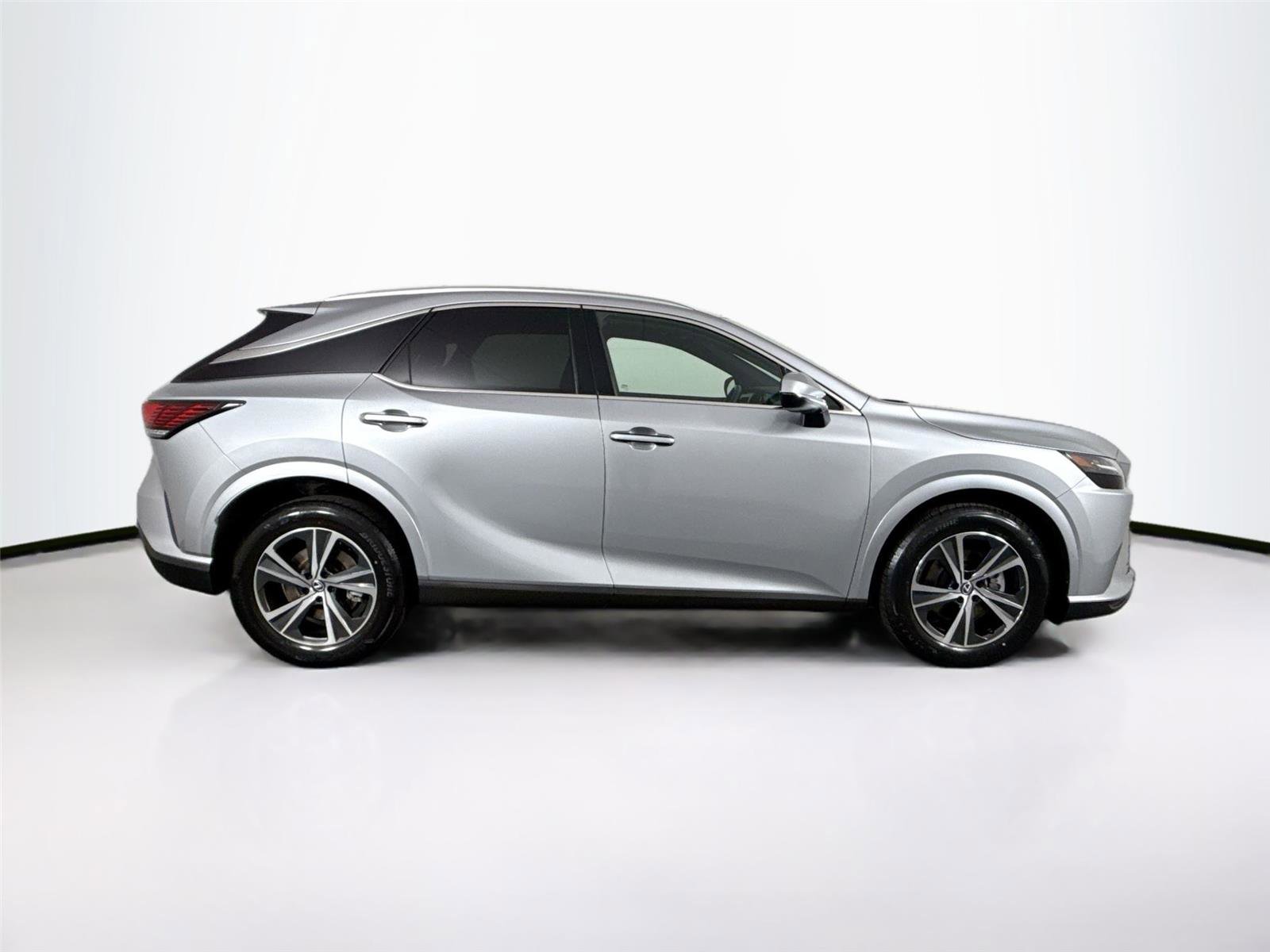 Used 2023 Lexus RX 350 Premium w/ Accessory Package AWD/4WD image 11