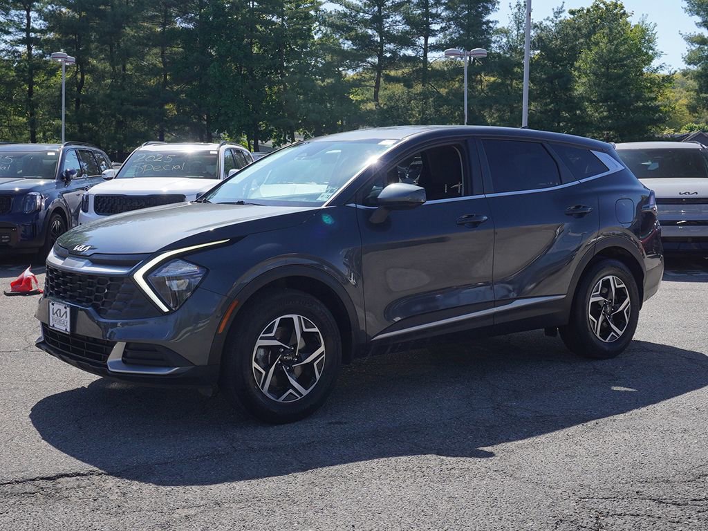 Used 2023 Kia Sportage LX AWD/4WD image 6