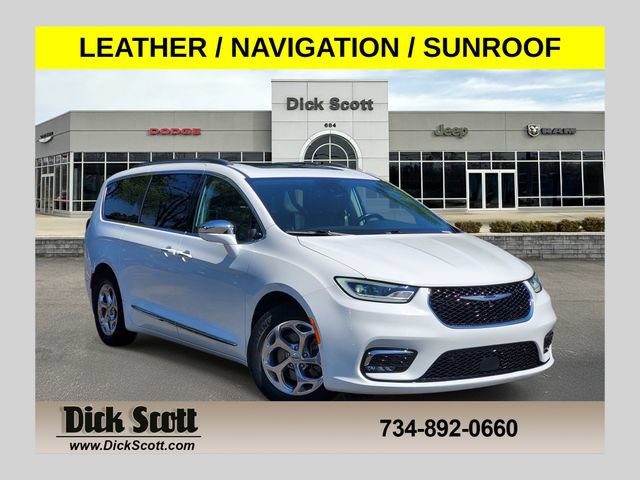 Used 2022 Chrysler Pacifica Limited FWD image 1