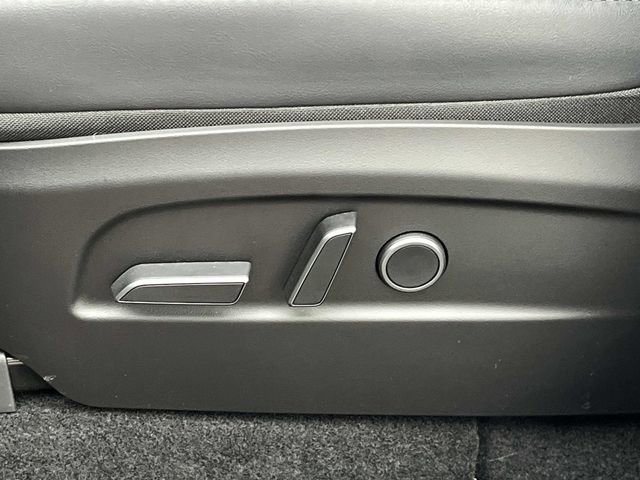 Used 2026 Tesla Model Y Long Range AWD/4WD image 22