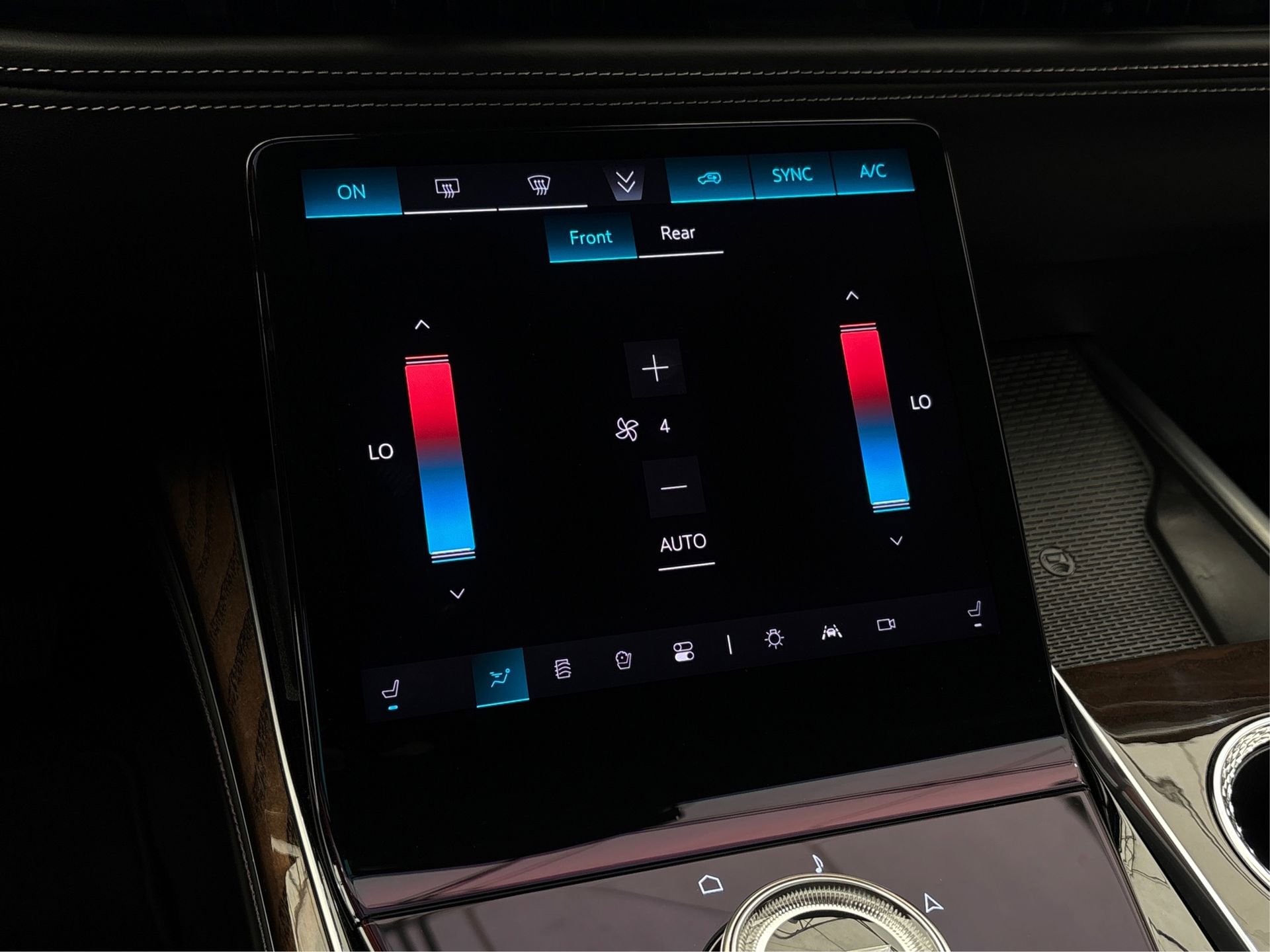 New 2025 Cadillac Escalade ESV Sport Platinum image 27