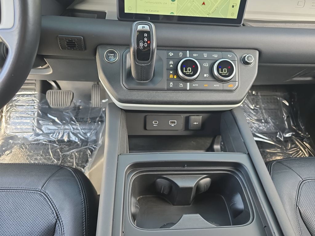 Certified 2024 Land Rover Defender 110 S AWD/4WD image 26