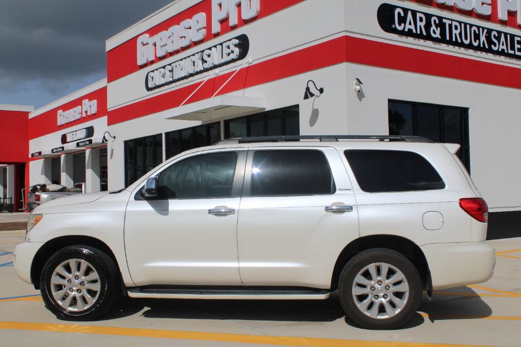 Used 2016 Toyota Sequoia Platinum RWD image 6