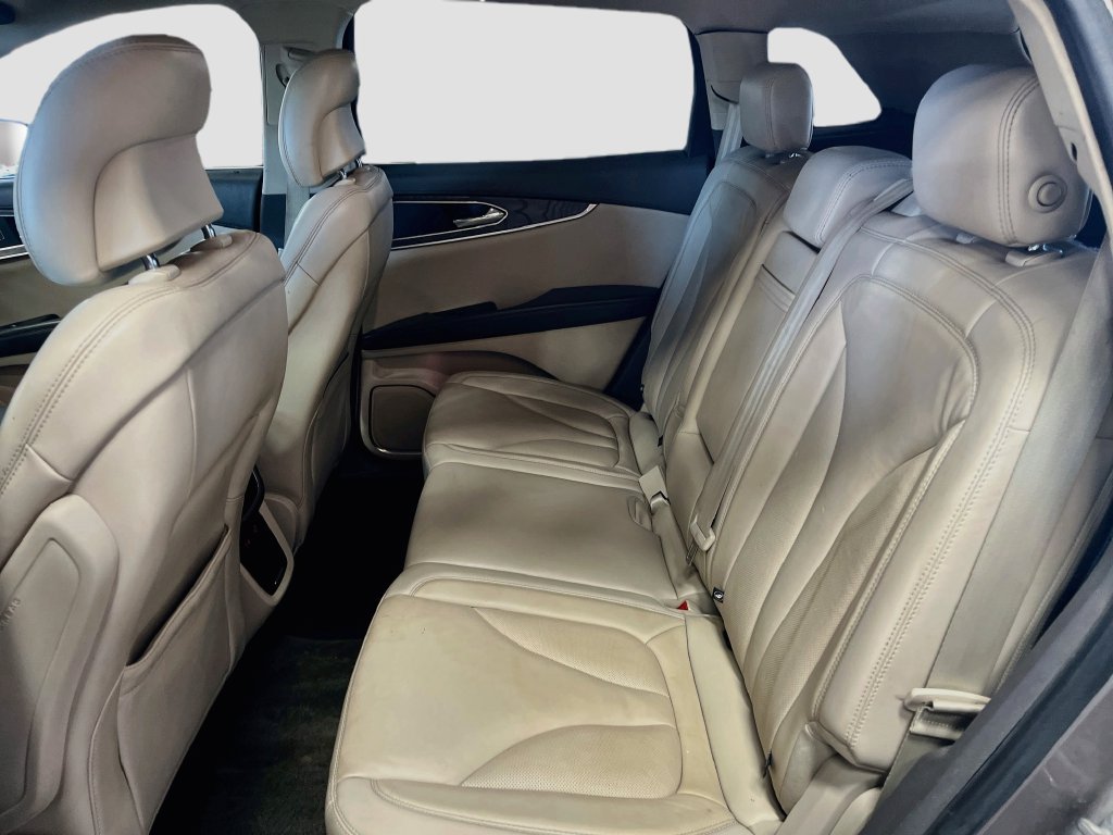 Used 2018 Lincoln MKX Select w/ Select Plus Package AWD/4WD image 25