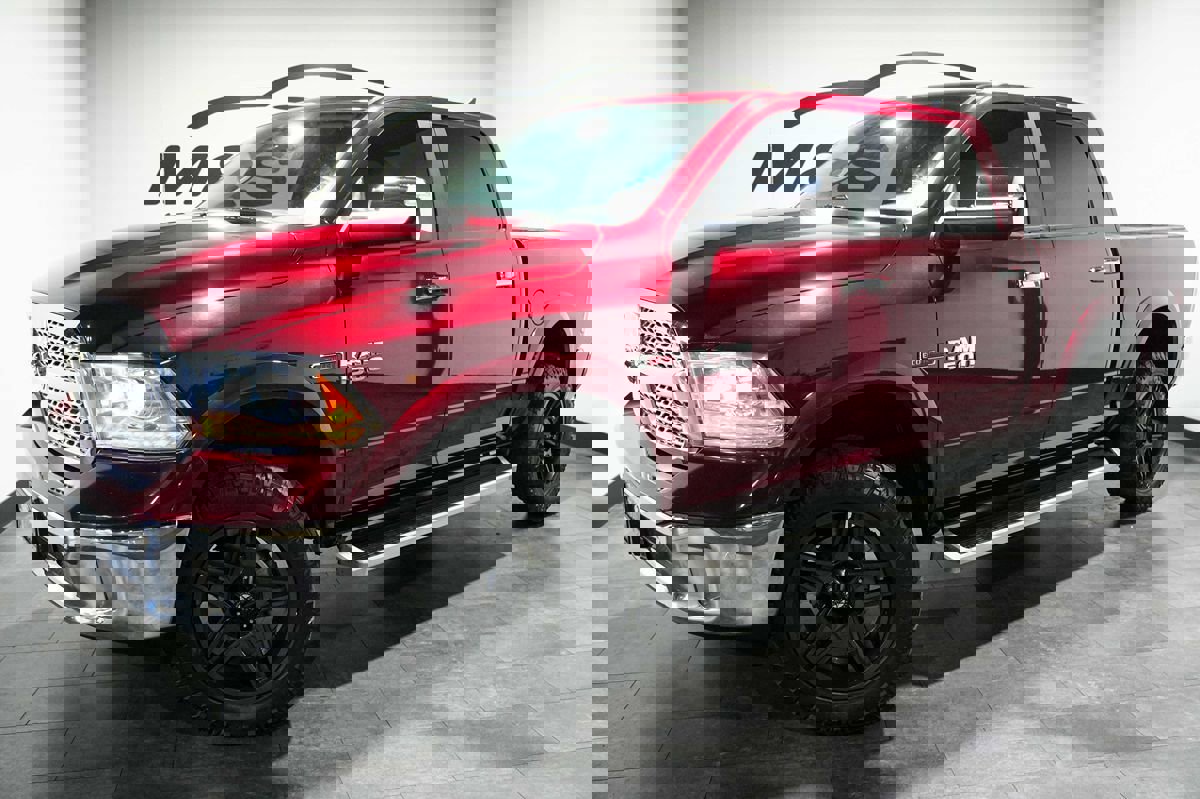 Used 2018 RAM 1500 Laramie image 2