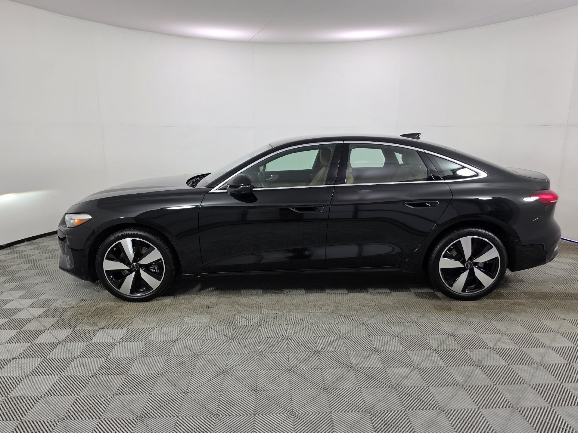 Certified 2025 Audi A5 Premium w/ Convenience Package AWD/4WD image 39