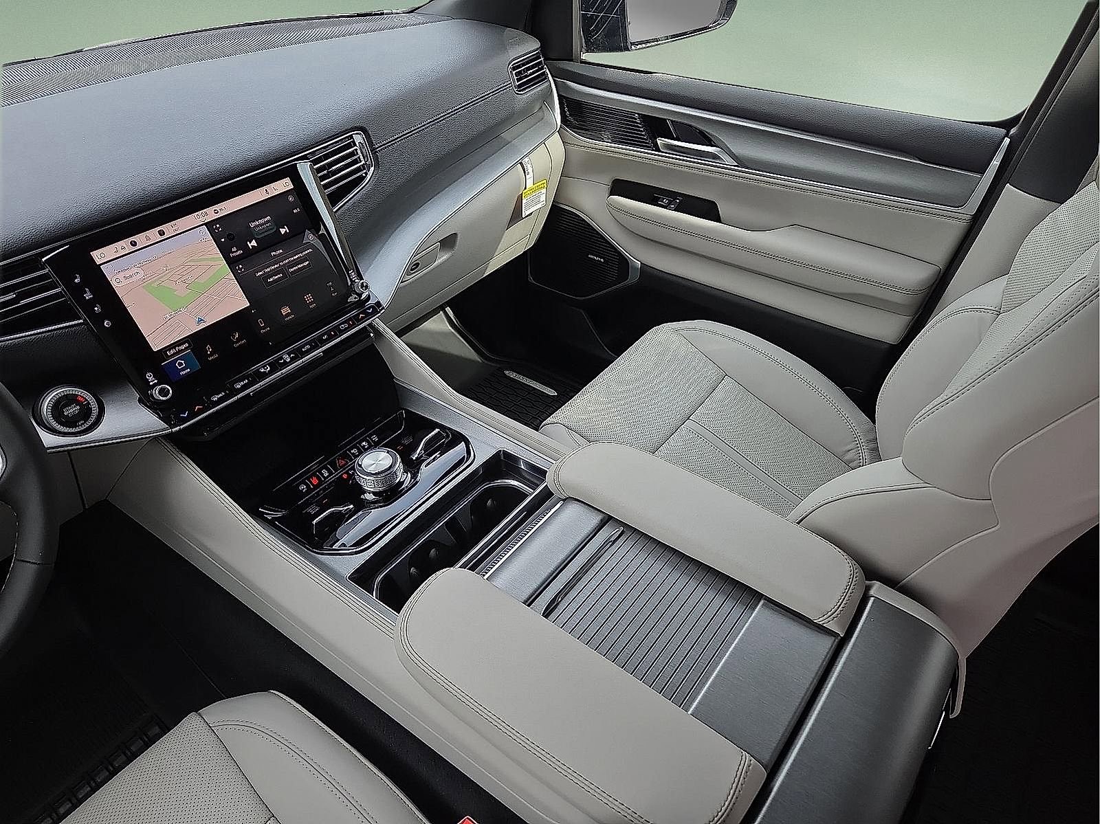 New 2026 Jeep Grand Wagoneer Limited w/ Convenience Group I AWD/4WD image 12