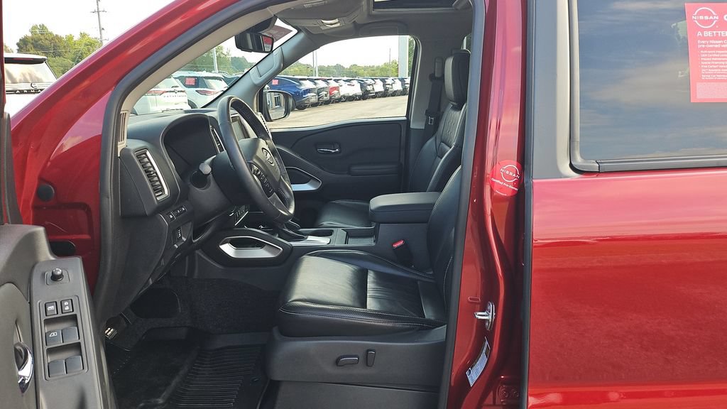 Certified 2023 Nissan Frontier SV w/ SV Premium Package RWD image 4