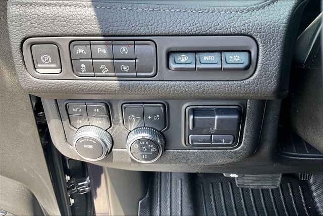 Used 2023 GMC Yukon Denali w/ Max Trailering Package AWD/4WD image 15