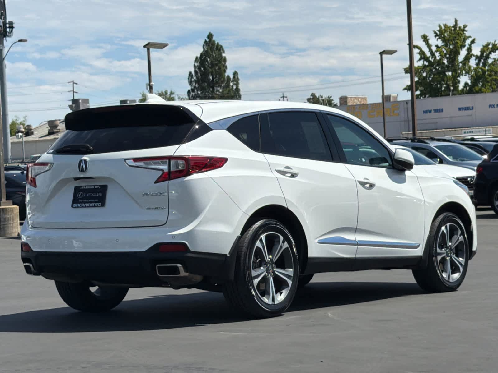 Used 2022 Acura RDX AWD w/ Advance Package image 2