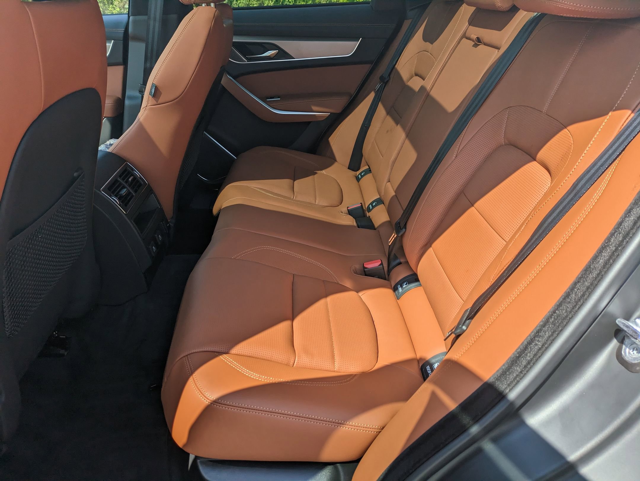New 2026 Jaguar F-PACE R-Dynamic S image 24