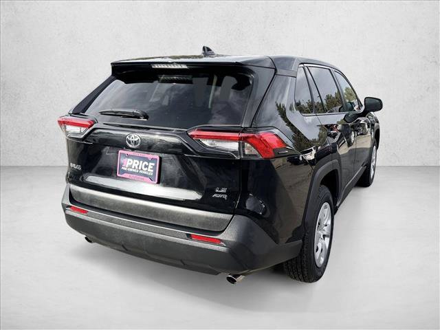 Used 2024 Toyota RAV4 LE image 5