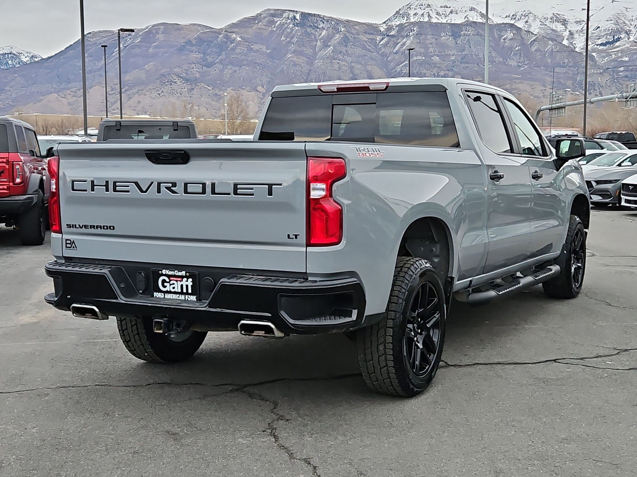 Used 2024 Chevrolet Silverado 1500 LT Trail Boss w/ Convenience Package II image 3