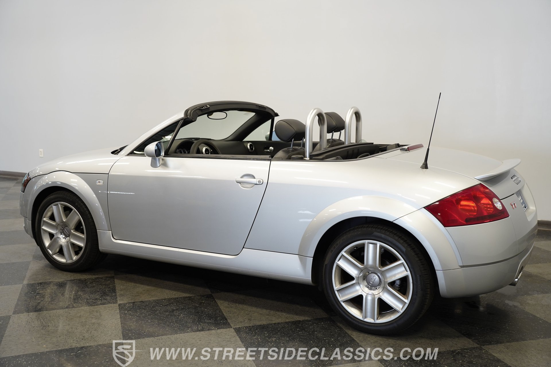 Used 2003 Audi TT 1.8T FWD image 9