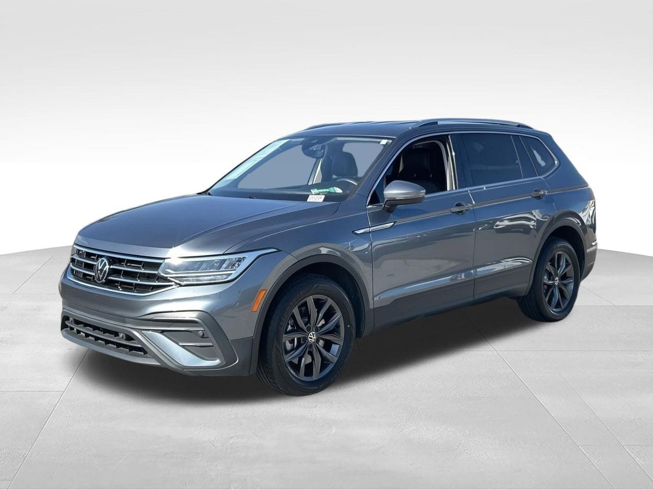Certified 2023 Volkswagen Tiguan SE