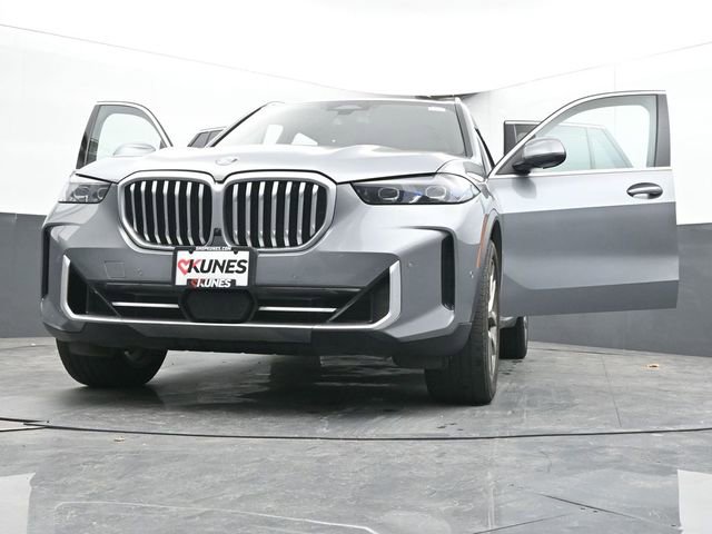 Used 2024 BMW X5 xDrive40i AWD/4WD image 68