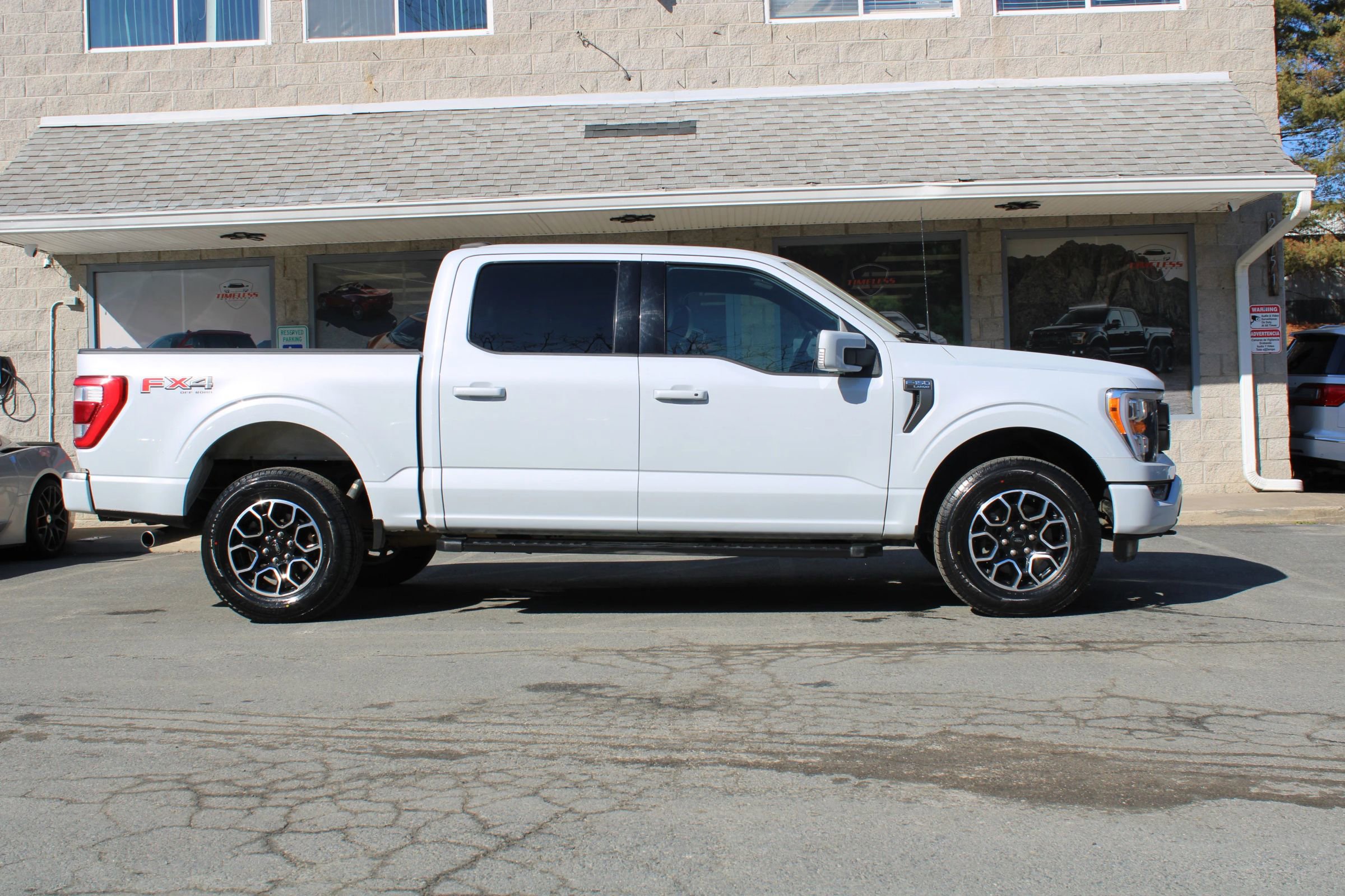 Used 2022 Ford F150 Lariat w/ Max Trailer Tow Package image 24