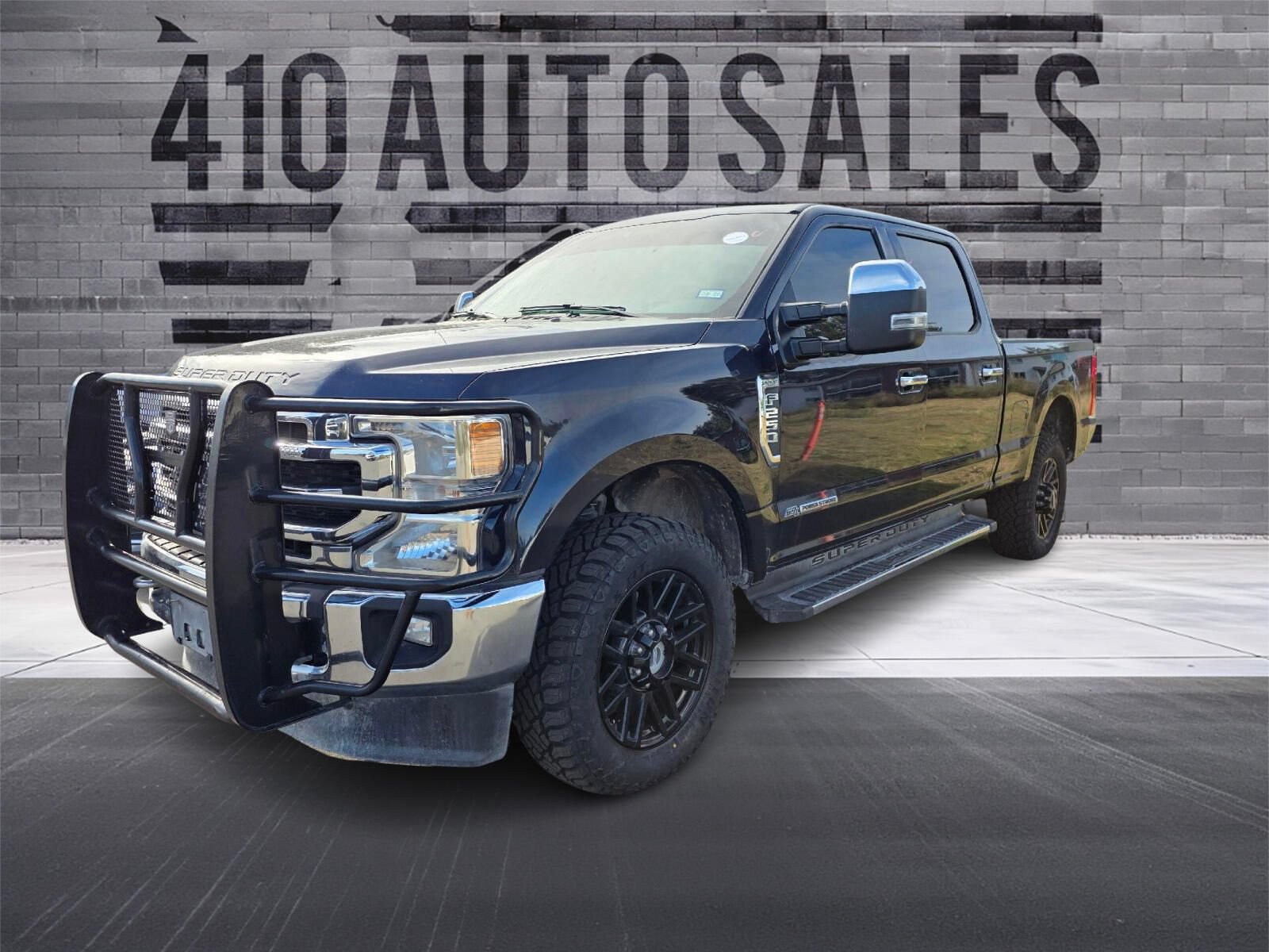 Used 2021 Ford F250 Lariat w/ Chrome Package AWD/4WD image 3