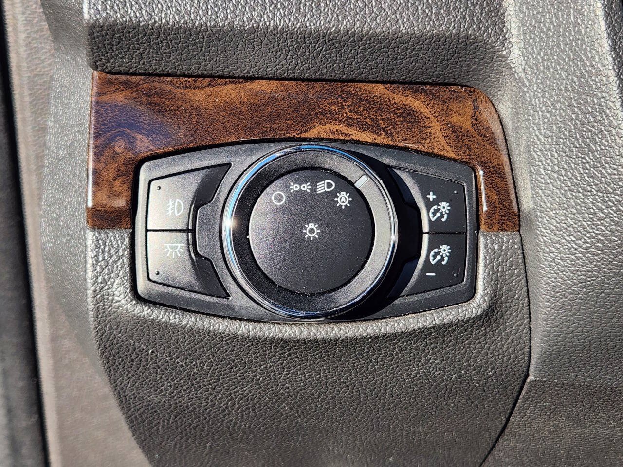 Used 2015 Ford Explorer Limited AWD/4WD image 22