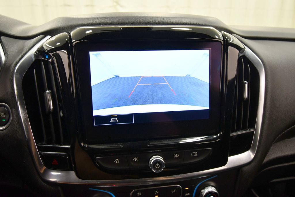Used 2023 Chevrolet Traverse LT AWD/4WD image 24