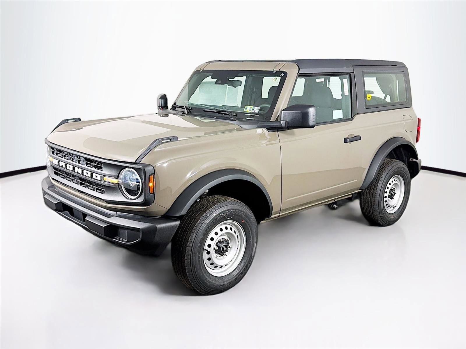 New 2025 Ford Bronco 2-Door image 3