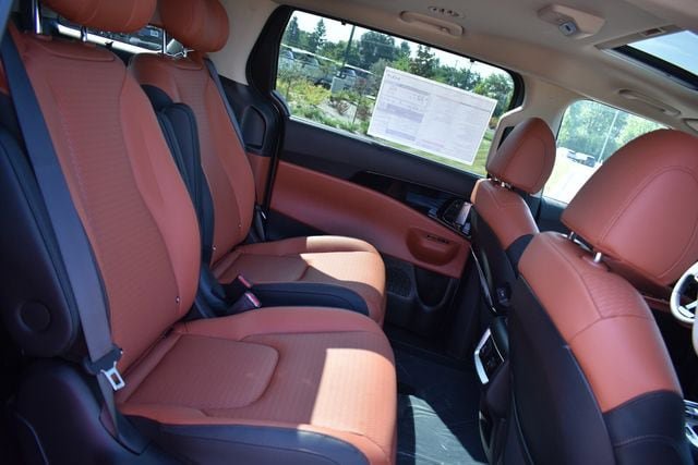 New 2026 Kia Carnival SX Prestige FWD image 17
