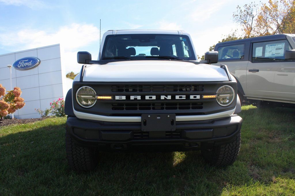 New 2025 Ford Bronco 2-Door w/ Sasquatch Package image 3